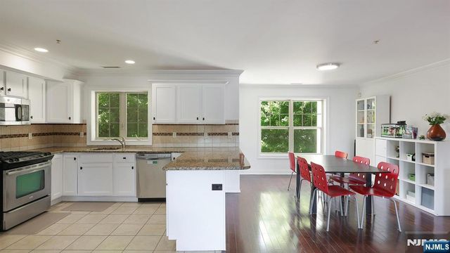 1625 Paterson Plank Road 10, Secaucus, NJ 07094