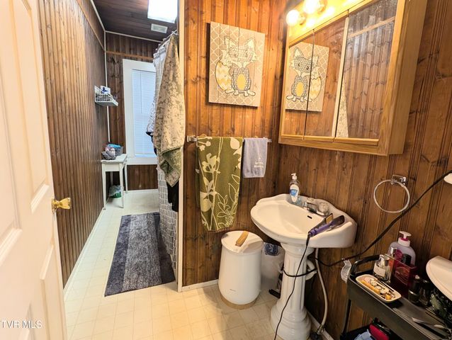 3645 Dc Caney Ridge Road, Clintwood, VA 24228