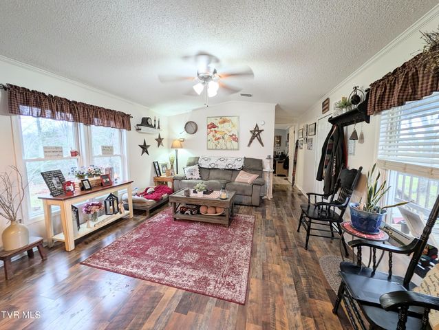 3645 Dc Caney Ridge Road, Clintwood, VA 24228