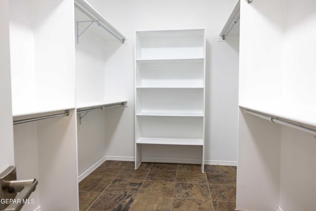 7441 RED CEDAR Drive, El Paso, TX 79911