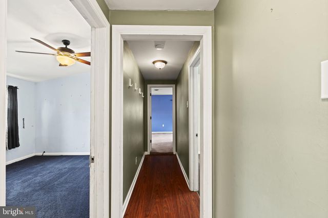 520 S MAPLE AVE, Maple Shade, NJ 08052
