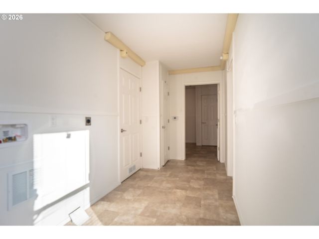 5000 Ne STEPHENS St 40, Roseburg, OR 97470