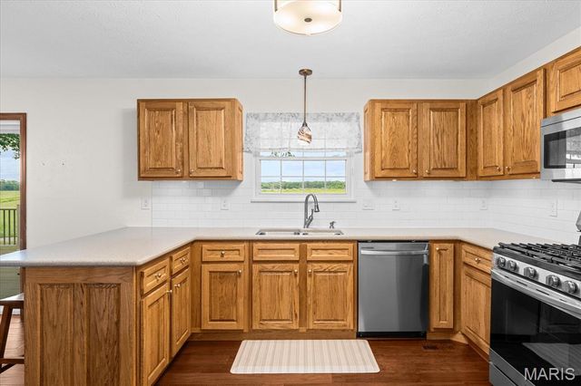 320 Summers Trace, Belleville, IL 62220