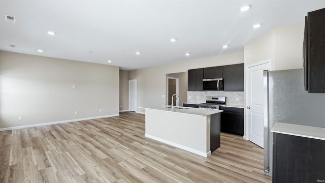 410 Piper Court, Ossian, IN 46777