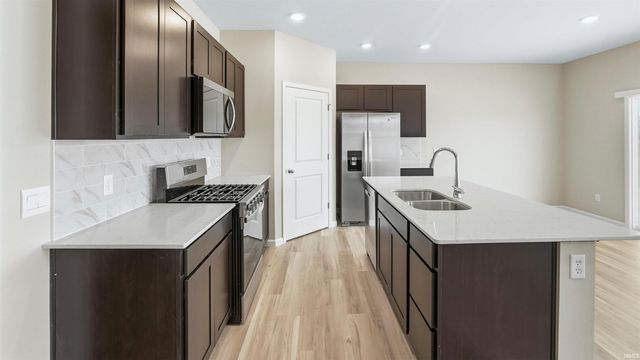 410 Piper Court, Ossian, IN 46777