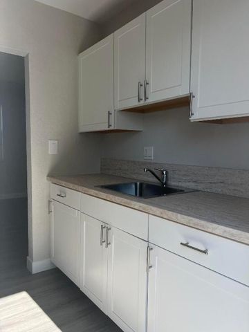 4611 NE 15th Avenue, Pompano Beach, FL 33064