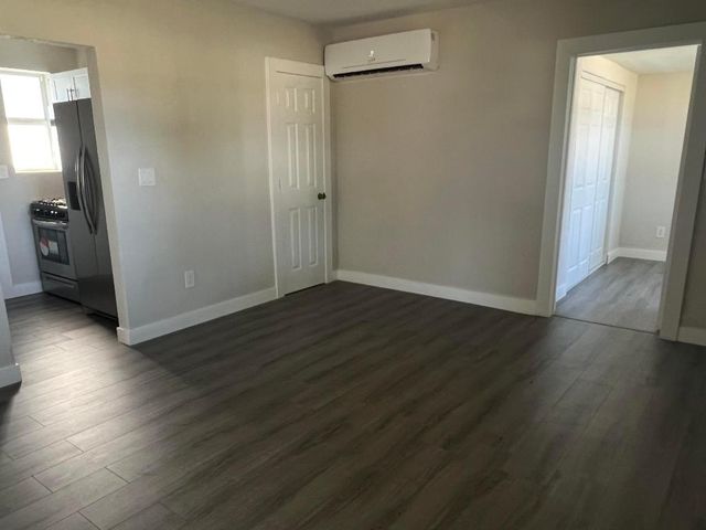 4611 NE 15th Avenue, Pompano Beach, FL 33064