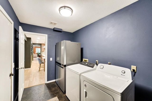 1619 Elderwood Circle, Middleton, WI 53562