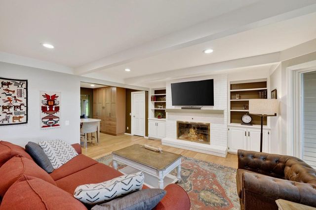 1619 Elderwood Circle, Middleton, WI 53562