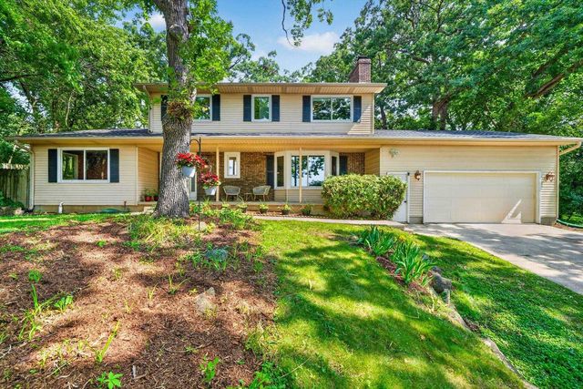 1619 Elderwood Circle, Middleton, WI 53562
