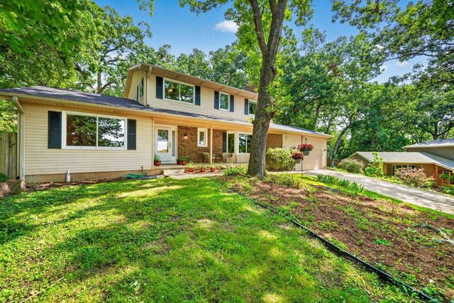 1619 Elderwood Circle, Middleton, WI 53562