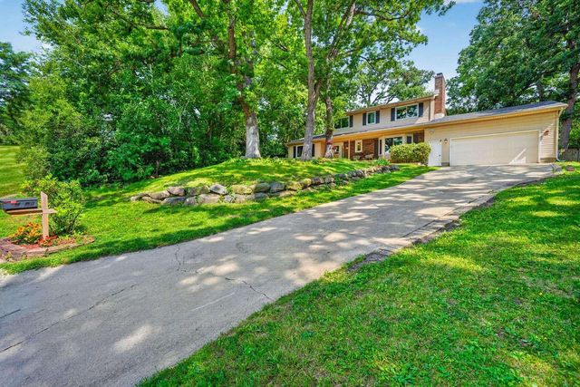 1619 Elderwood Circle, Middleton, WI 53562