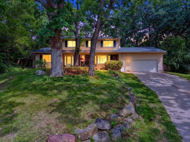 1619 Elderwood Circle, Middleton, WI 53562
