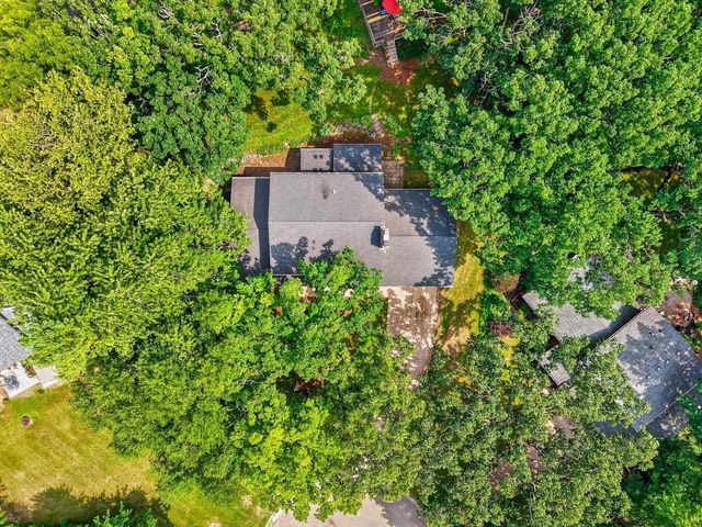 1619 Elderwood Circle, Middleton, WI 53562