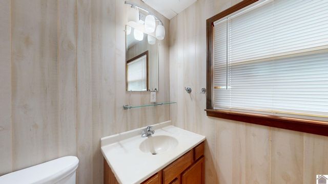 1875 Buffalo Road, New Concord, KY 42071