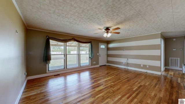 1875 Buffalo Road, New Concord, KY 42071
