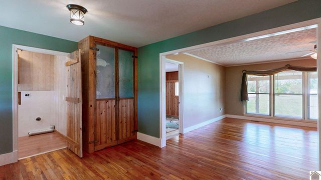 1875 Buffalo Road, New Concord, KY 42071