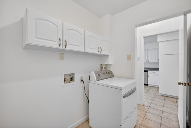 1744 Gross Road, Dallas, TX 75228