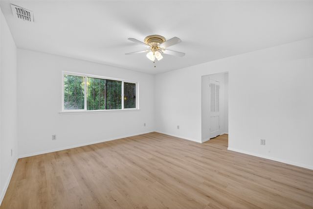 1744 Gross Road, Dallas, TX 75228