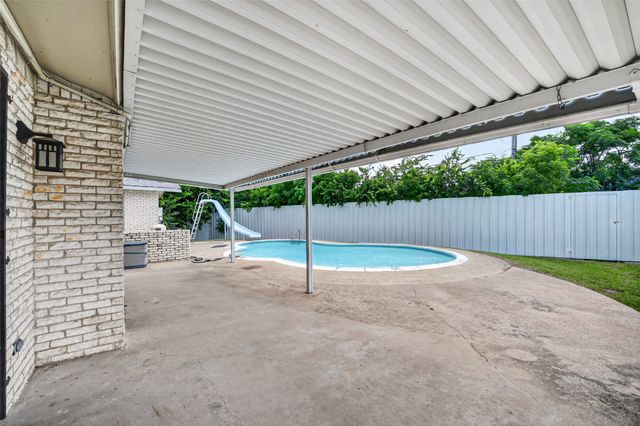 1744 Gross Road, Dallas, TX 75228