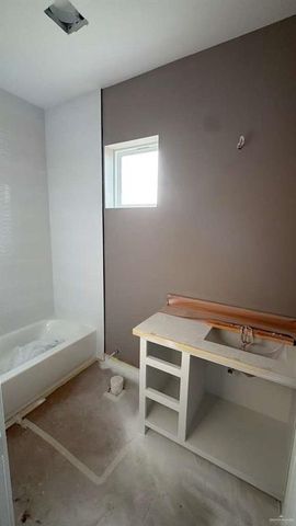 2113 Cortez Avenue, Mcallen, TX 78503