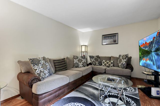 3148 Curtis Knoll Drive, Dublin, OH 43017