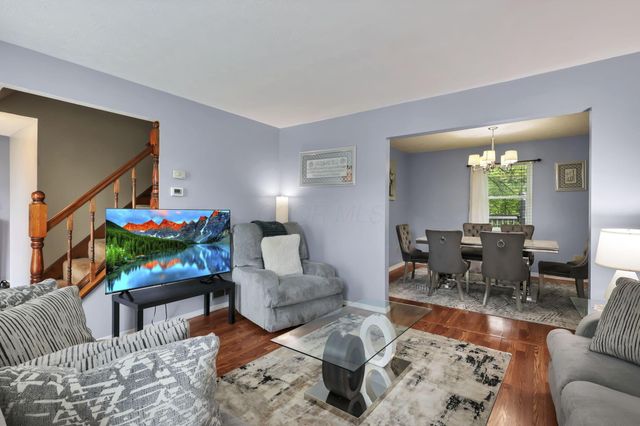 3148 Curtis Knoll Drive, Dublin, OH 43017