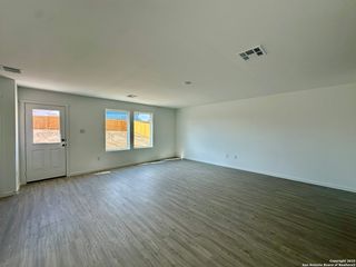 577 Kathleen Pike, San Antonio, TX 78253