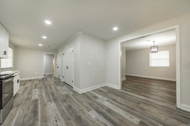 2112 Lancelot Lane, Jacksonville, AR 72076