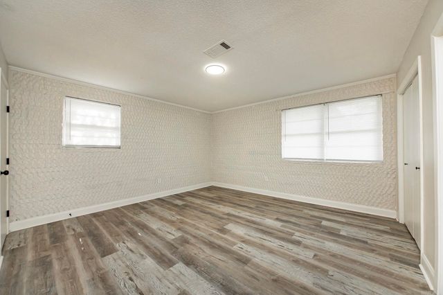 2112 Lancelot Lane, Jacksonville, AR 72076