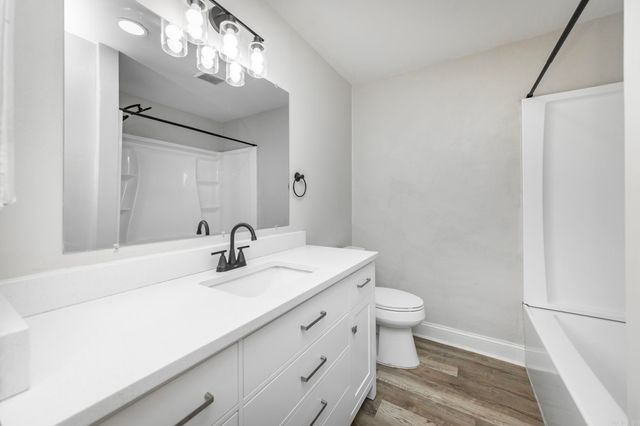 2112 Lancelot Lane, Jacksonville, AR 72076