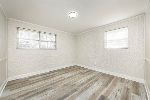2112 Lancelot Lane, Jacksonville, AR 72076