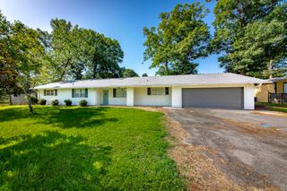 2112 Lancelot Lane, Jacksonville, AR 72076