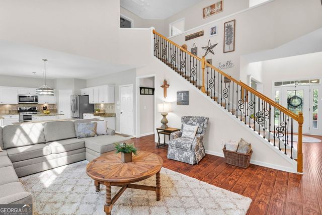 517 Elkhorn Place, Woodstock, GA 30189