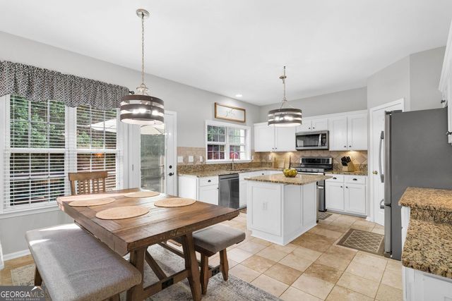 517 Elkhorn Place, Woodstock, GA 30189