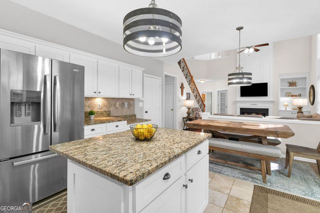 517 Elkhorn Place, Woodstock, GA 30189