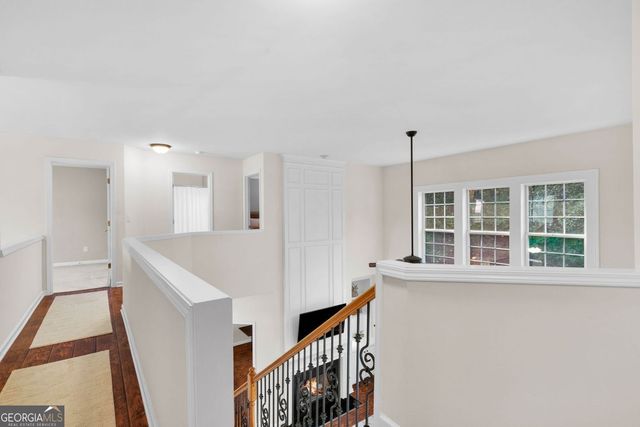 517 Elkhorn Place, Woodstock, GA 30189