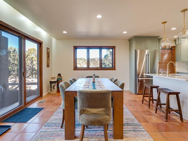 830 Camino De Jemez, Santa Fe, NM 87501