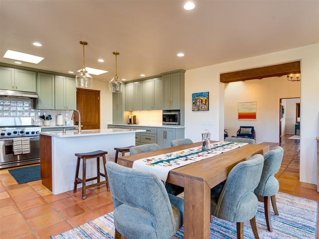830 Camino De Jemez, Santa Fe, NM 87501