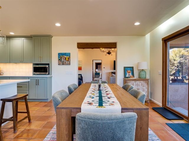 830 Camino De Jemez, Santa Fe, NM 87501
