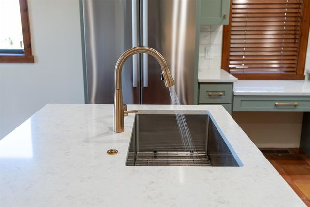 830 Camino De Jemez, Santa Fe, NM 87501