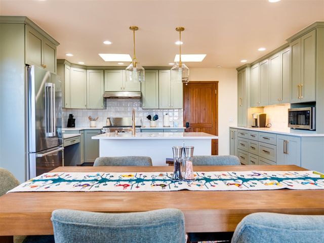 830 Camino De Jemez, Santa Fe, NM 87501