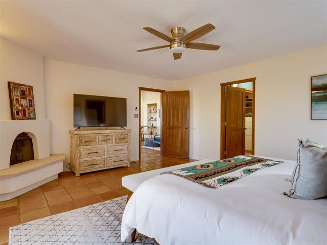 830 Camino De Jemez, Santa Fe, NM 87501