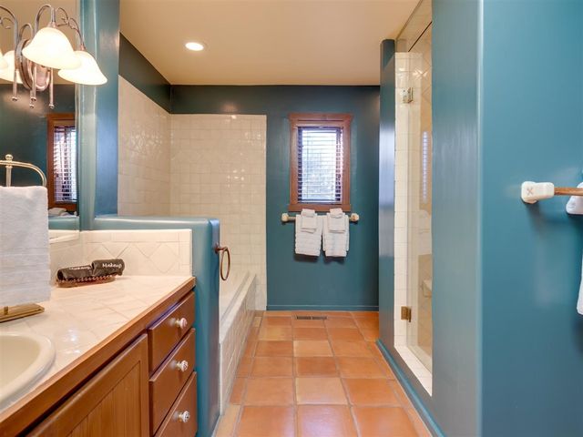 830 Camino De Jemez, Santa Fe, NM 87501