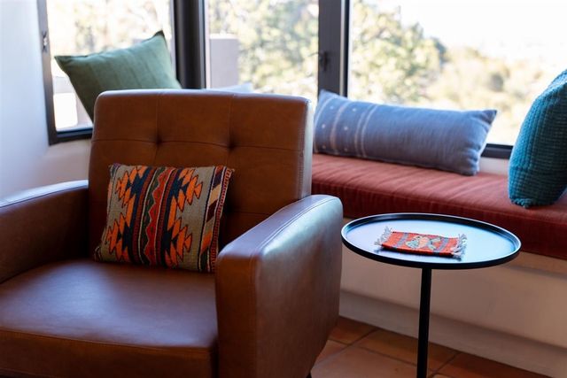 830 Camino De Jemez, Santa Fe, NM 87501