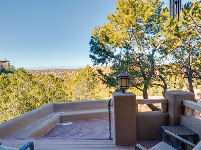 830 Camino De Jemez, Santa Fe, NM 87501