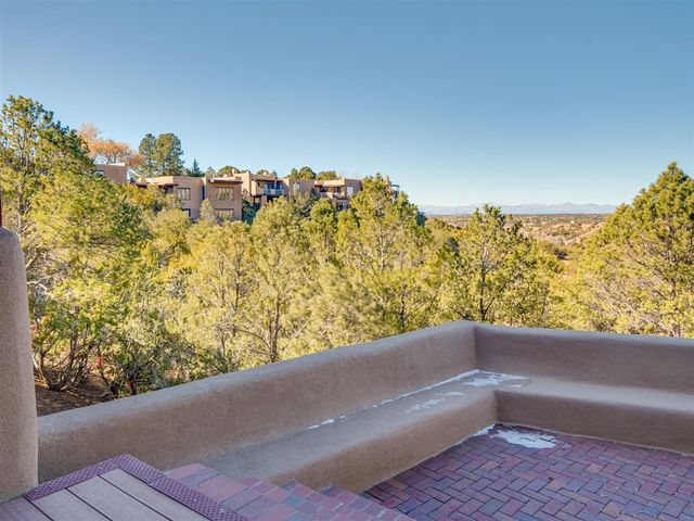 830 Camino De Jemez, Santa Fe, NM 87501