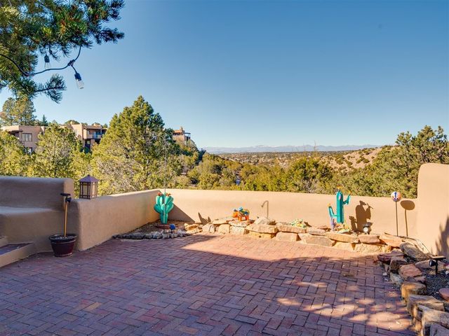 830 Camino De Jemez, Santa Fe, NM 87501