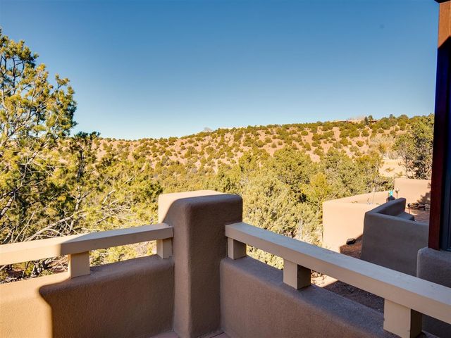 830 Camino De Jemez, Santa Fe, NM 87501