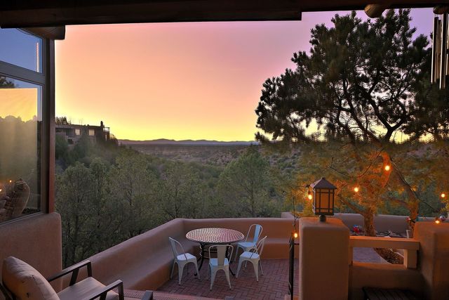 830 Camino De Jemez, Santa Fe, NM 87501